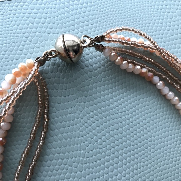 Multi-strand bead necklace - Picture 4 of 5